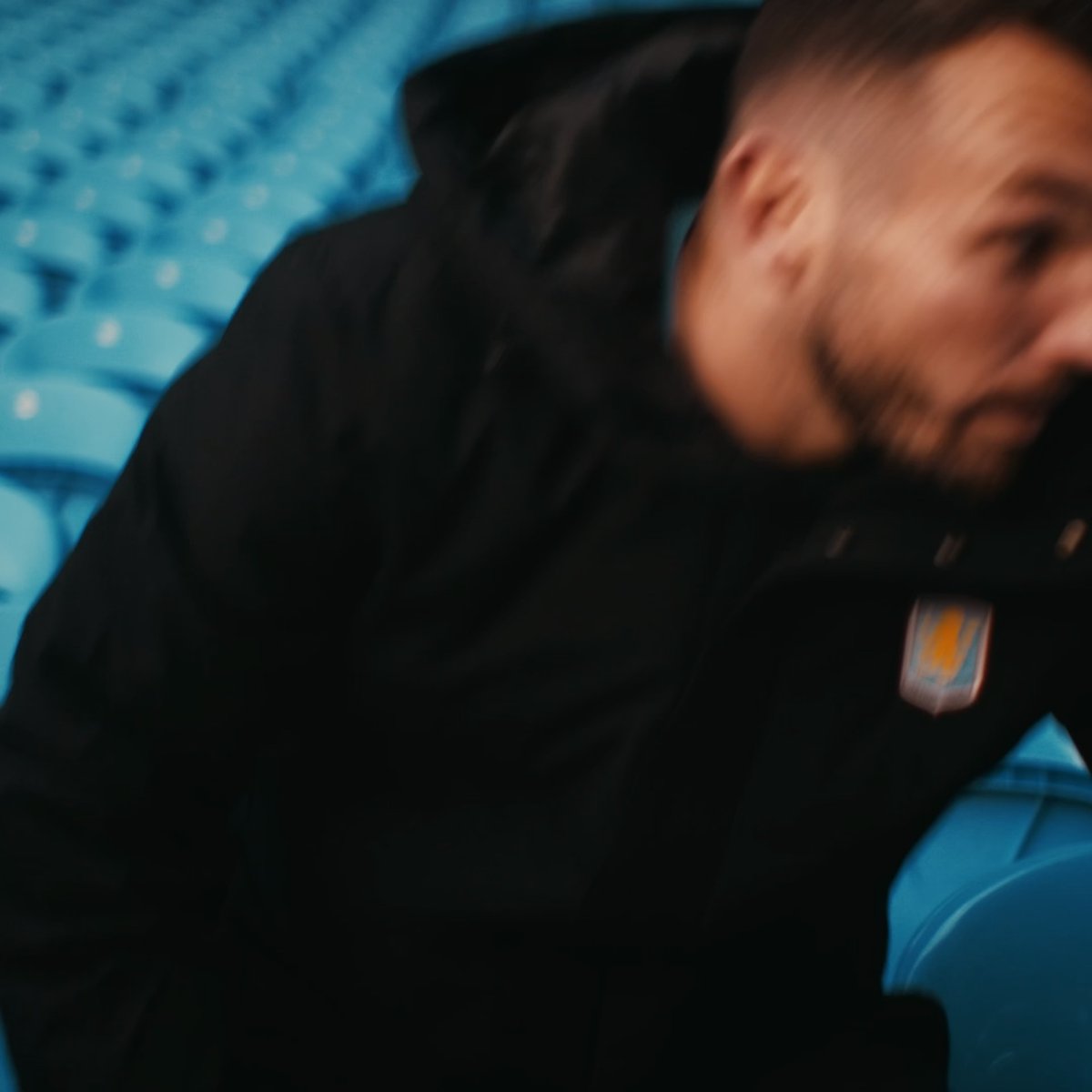 Belief drives performance, and at Aston Villa, it runs deep as John McGinn tells us here. This season, Xapo Bank will embroider fans’ messages of belief onto the dugout headrests. Your belief. Stitched into Villa history. Click the link to submit your message. 👉 #PlayTheLongGame #AVFC #XapoBank