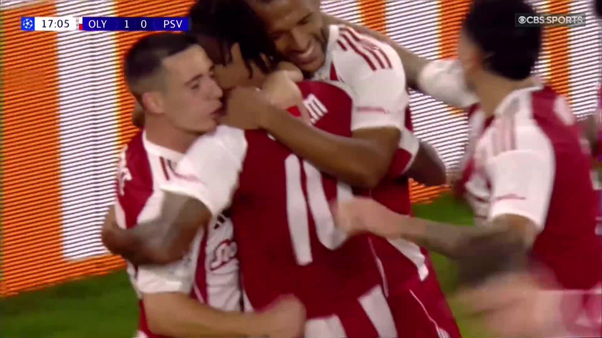Gelson Martins with an absolute scorcher for Olympiacos' opener ☄️