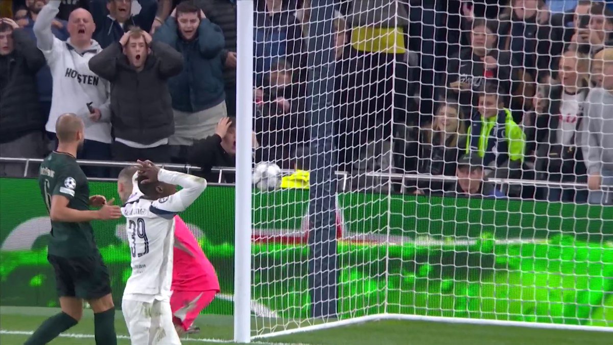 What a goal that would have been 🤯 Beautiful interchange and it's worked to Kolo Muani, but he can't get his effort on target! Watch on TNT Sports & discovery+ UK