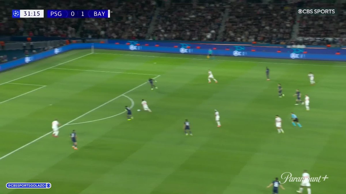 Luis Díaz takes advantage of Marquinhos' error to score his second of the night 🔴⚪