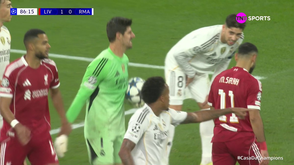 Se não é o Courtois, era papo de 5 já (Zero novidade)