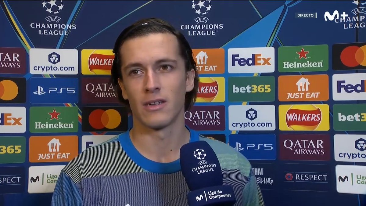 Álvaro Carreras: "Salah es una leyenda del Liverpool. Con estos duelos se aprende mucho". #LaCasaDelFútbol #UCL