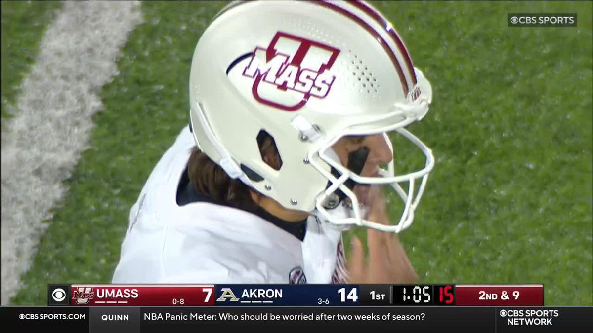 UMass kicker Derek Morris just nailed a SCHOOL RECORD 55-yard field goal 😮‍💨UMass Football