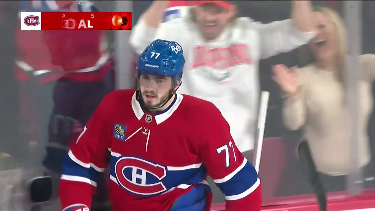 Lane Hutson is DANCING out there 🕺 The Canadiens Montréal have come back from a 3-0 deficit to tie the game!