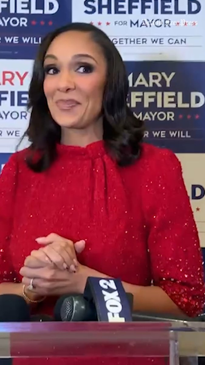 "There was a mandate tonight." Mary Sheffield addresses the media after winning the Detroit mayoral election and becoming the first woman to be elected to the city's top job. "Detroit spoke loud and clear," she said. "And now I feel a huge responsibility to make sure that I deliver." 📹 Video by Mandi Wright, DFP.