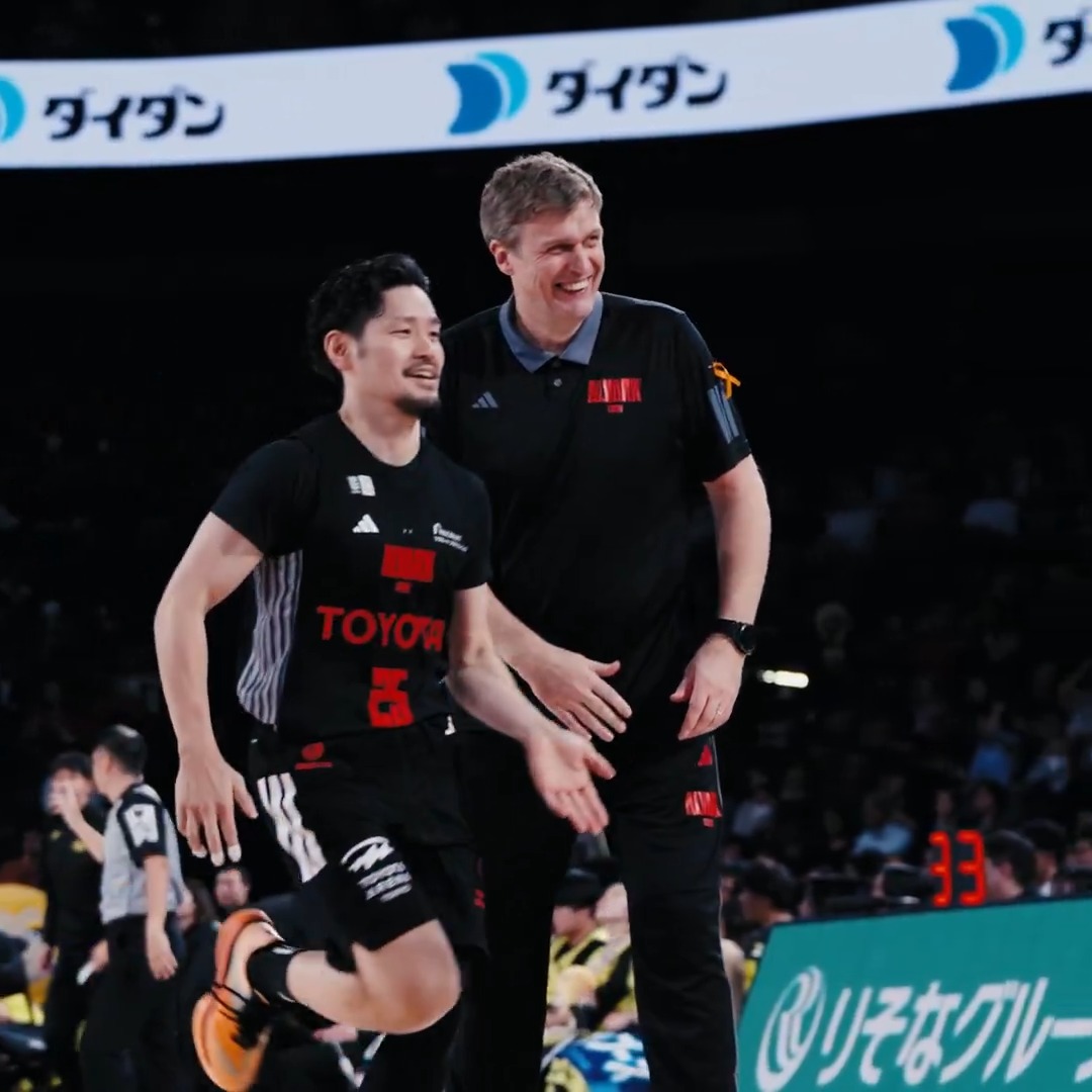 アドHCも、もう笑うしかない😂 前節から6連続でスリーを決め続けた必殺仕事人・福澤晃平⚒️ 福澤 晃平/Kohei Fukuzawa #アルバルク東京 #GRITUP #Bリーグ