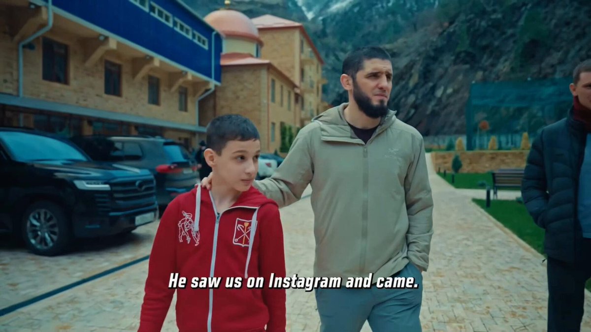 This is why Islam Makhachev is loved by the fans — the boy traveled 2750 KM, and Islam didn’t just welcome him, he made him feel at home, shared his wisdom, offered breakfast, and showed the kind of kindness that goes beyond the octagon 🙌❤️ (via UFC )