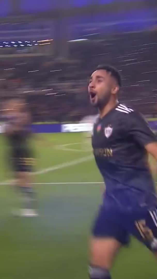 🇨🇴 Presión, robo, enganche y remate al palo de Camilo Durán en la jugada que terminó en el primer gol de Qarabag 🇦🇿 ante Chelsea 🏴 #ChampionsxESPN
