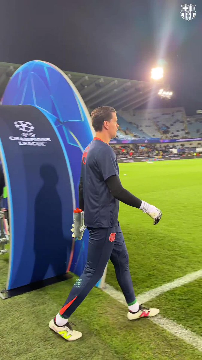 Switching on. 🧤