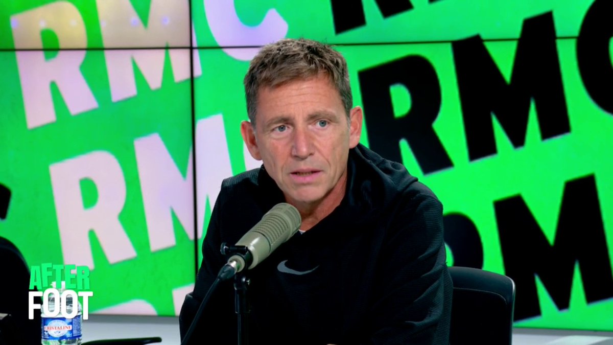 🗣💬 "Si on me parle d'arbitrage pour expliquer la performance de l'OM ce soir, c'est qu'on ne comprend rien. Il faut passer à un autre sport." Daniel Riolo refuse d'expliquer la défaite marseillaise contre l'Atalanta en Ligue des champions à cause de la polémique arbitrale.
