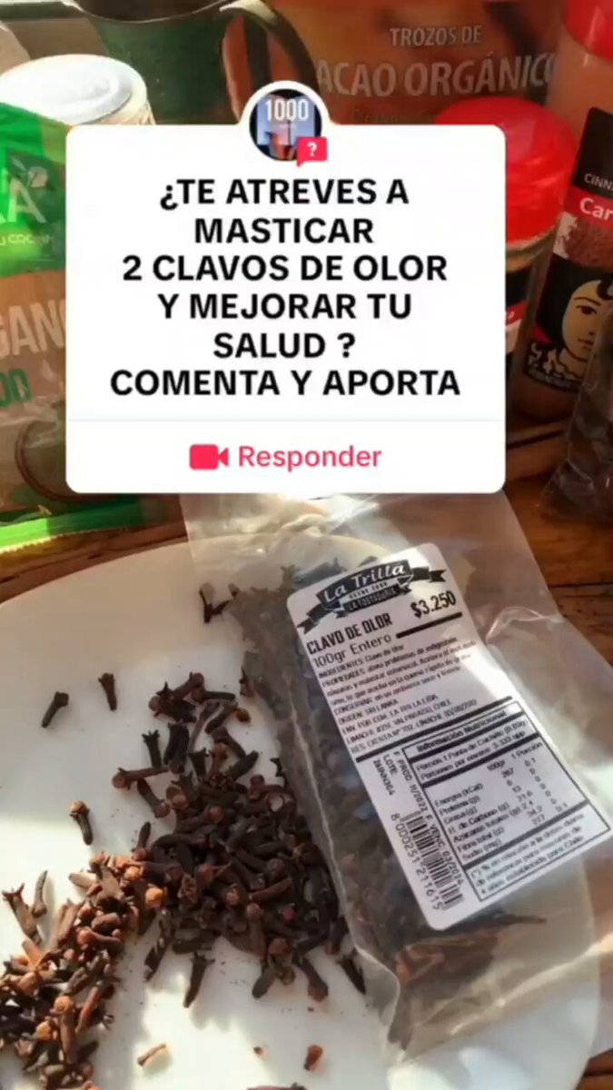 El Clavo de Olor: El Secreto Que Nunca Te Contaron El clavo de olor no es solo una especia aromática… es una joya medicinal que la industria ha querido mantener en silencio. Su compuesto activo, el eugenol, posee un poder antibacteriano, antiviral y antiparasitario capaz de limpiar la sangre y fortalecer el sistema inmunológico. Además, combate infecciones, elimina hongos, calma dolores y hasta reduce la ansiedad. Las antiguas civilizaciones lo usaban para proteger el cuerpo de energías densas y enfermedades invisibles. Lo llaman “condimento”, pero en realidad es una medicina natural que desactiva lo que nos enferma desde adentro.