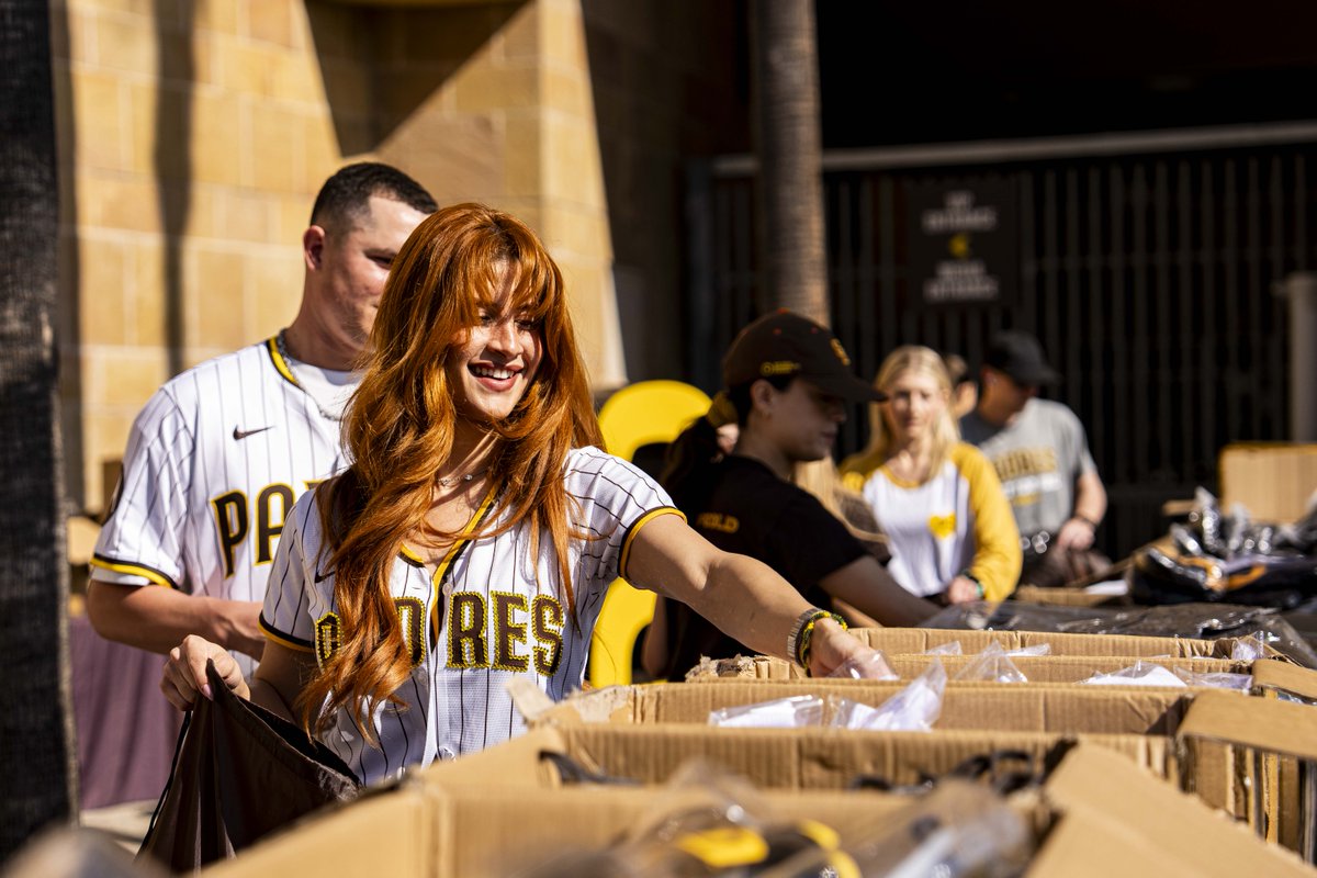 Our front office staff and the Morejons spent the day assembling more than 1,000 care packages for unhoused San Diegans across our community in honor of Peter Seidler 💛