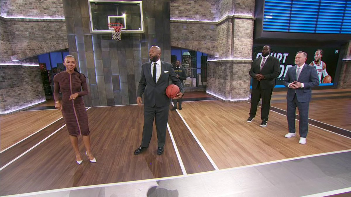 Kenny Smith breaks down Jalen Brunson’s play style — and how it’s fueling the Knicks' success ✍️ Watch Wolves-Knicks now on ESPN and the ESPN App 🍿