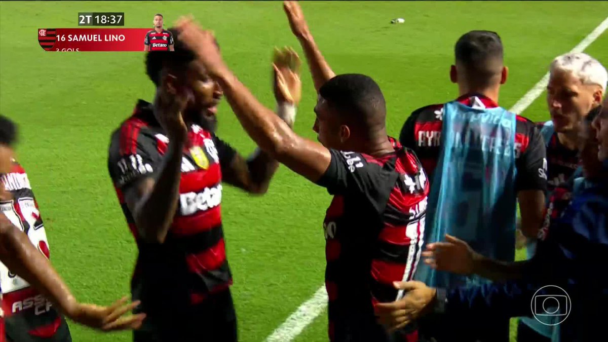 A jogada do Flamengo e o gol de Samuel Lino. São Paulo 1x2 Flamengo. 🎥 TV Globo 📺 | ge
