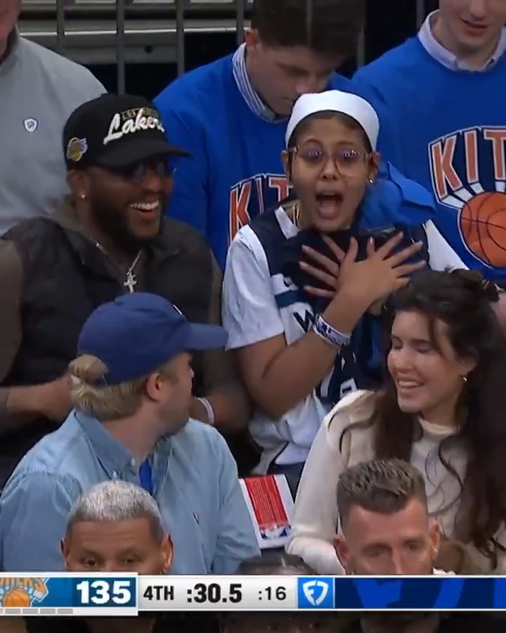 Ant gave his jersey to a fan who wasn't expecting it. Cool moment ❤️