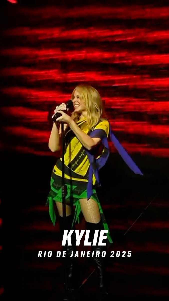 .Kylie Minogue treated us to a medley of iconic songs tonight at The Earthshot Prize Awards in Rio – what a show! #EarthshotRio