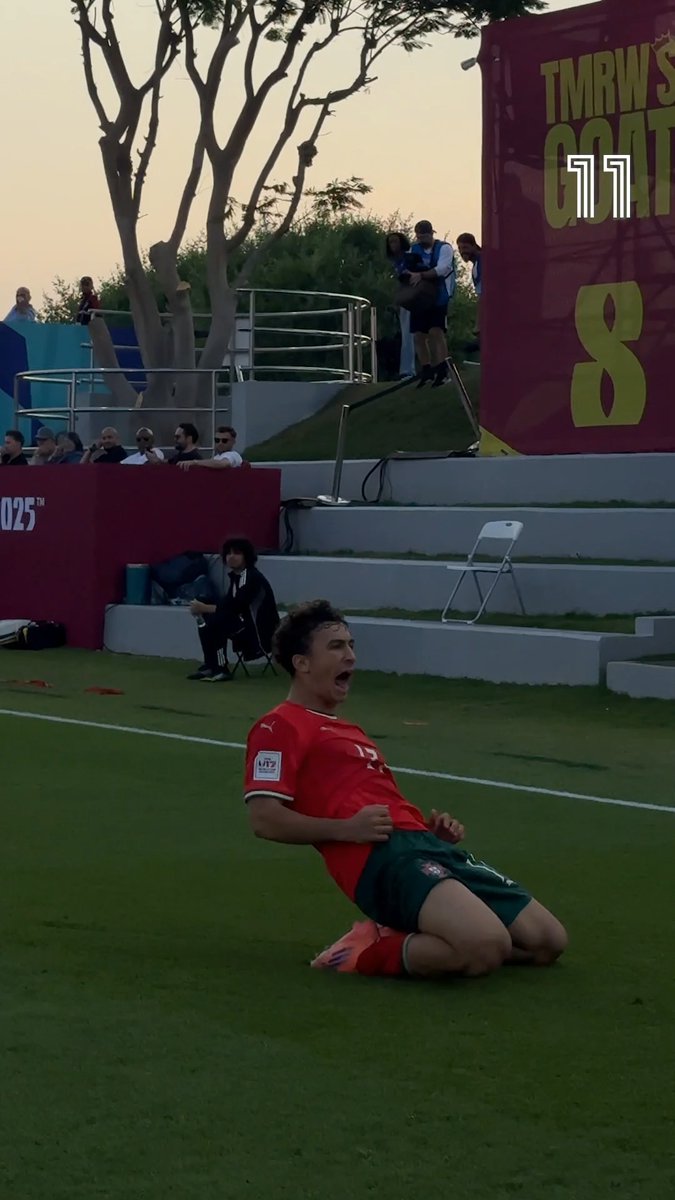 Portugal are battering Morocco U17 at the World Cup. 4-0 at half time João Aragão started it off #U17WC