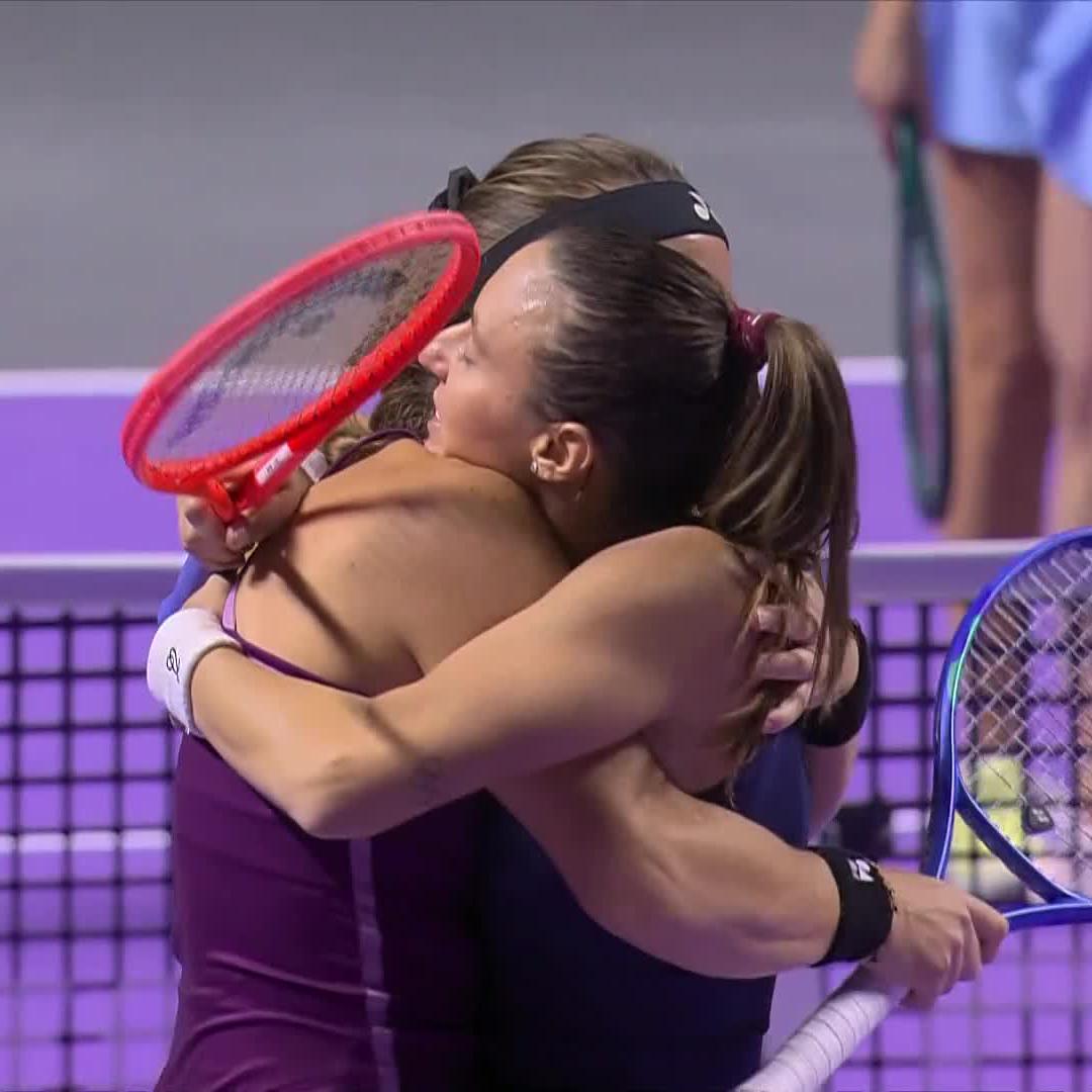 Semifinal bound 💪 Timea Babos &amp; Luisa Stefani battle back to defeat Dabrowski/Routliffe 2-6, 7-5, 10-5 👏 #WTAFinalsRiyadh
