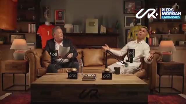 Cristiano Ronaldo insists he's more attractive than David Beckham: "I'm not normal... I'm perfecto!" 📺 Piers Morgan | @cristiano
