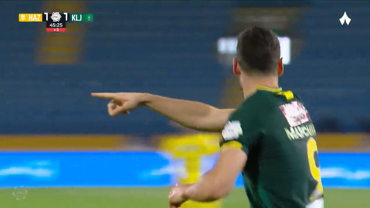 عطاه عرضيه بين السناتر مالها حل اليوم اصبح فورتونيس أكثر لاعب في الدوري ساهم بالأهداف بـ12 هدف ( 8 أسيست و 4 اهداف ) في 2015/2016 كان لاعب شاب مع ماركو سيلفا في اولومبياكوس حققوا الدوري ، وحقق جائزتي افضل لاعب و هداف الدوري في نفس الموسم 🇬🇷💛💚