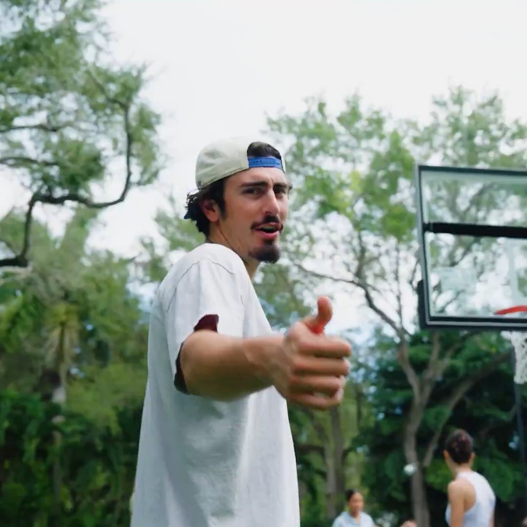 The Heat were just bonding at Spo’s house a few weeks ago 💔
