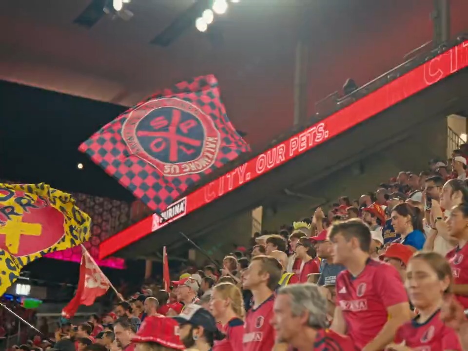 The 𝐀𝐜𝐞 up your sleeve ✨ Elevating the fan experience with intelligent and personalized real-time insights, 𝐀𝐜𝐞 is now available in the CITY app 🤳