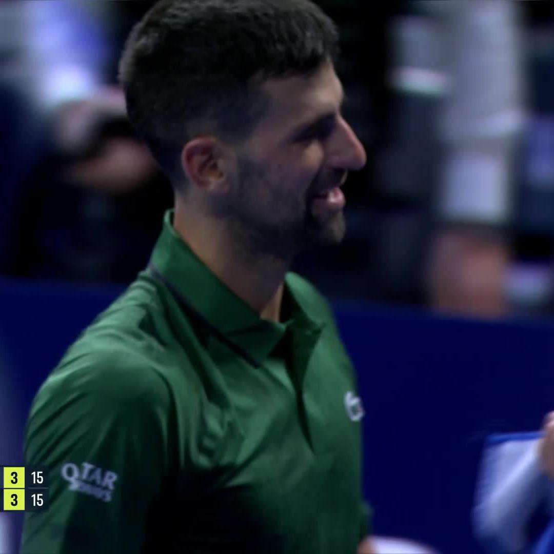 Cuando hasta Djokovic se sorprende, es porque su punto ha sido bueno.