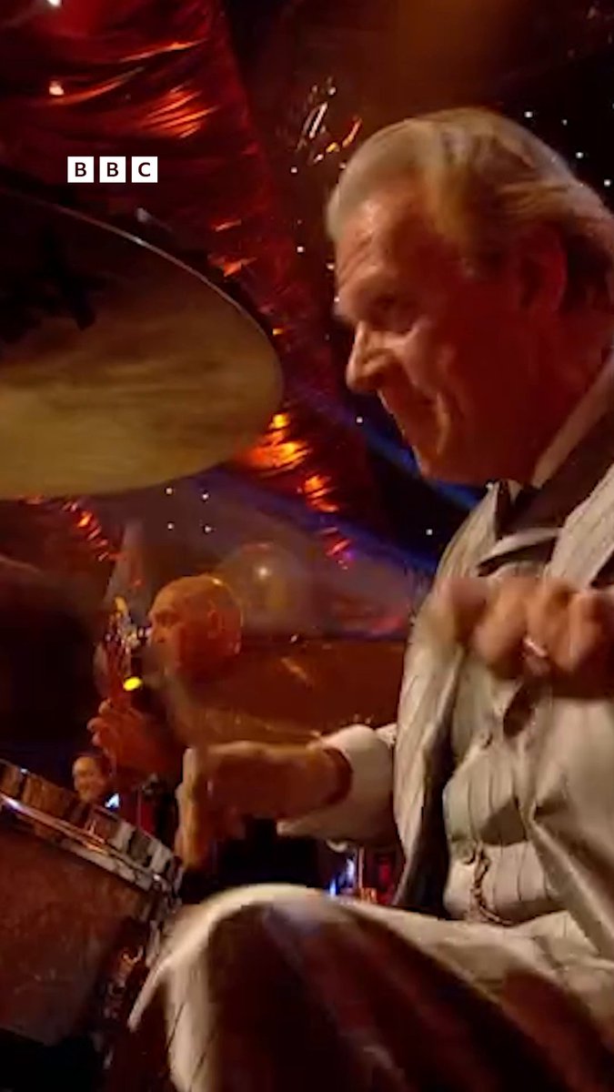 We are deeply saddened to hear of the passing of a dear friend of the show, Gilson Lavis. As a former member of Squeeze and long-standing drummer in Jools' Orchestra, we fondly remember him as one of the greats. Here we look back on just some of his best bits on the Hootenanny.