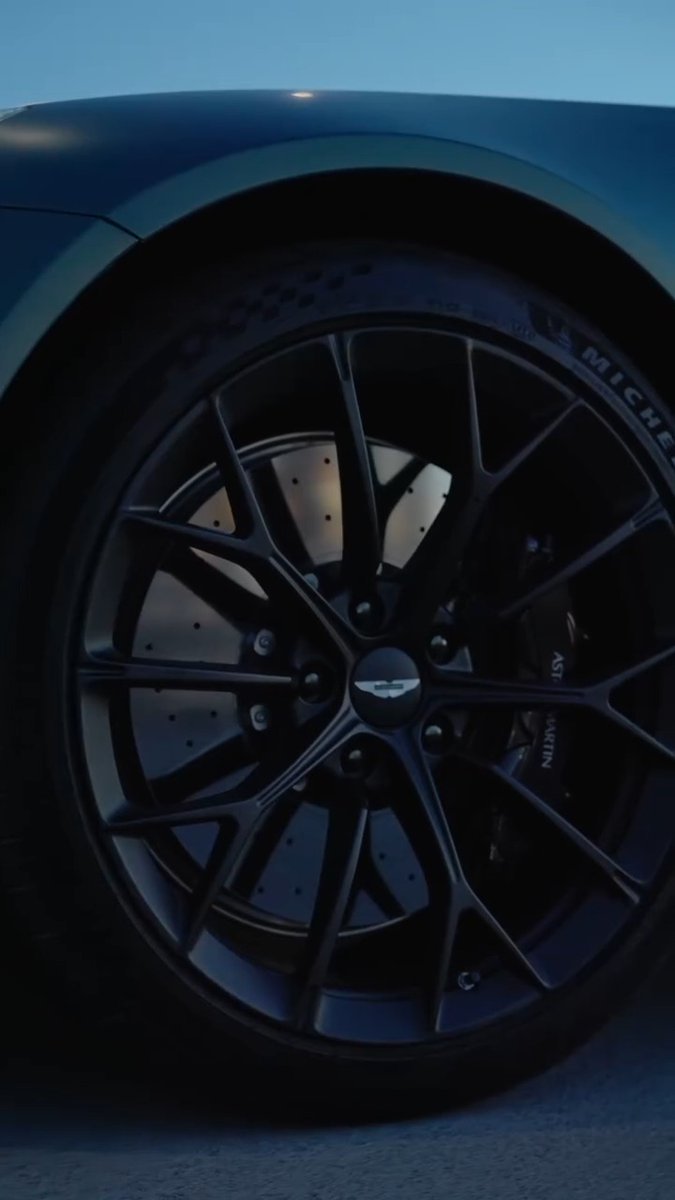 The definitive front-engine, rear-wheel, convertible sports car. Vantage Roadster. Discover: Video by Aston Martin Japan. #AstonMartin #VantageRoadster #THRILLDRIVEN