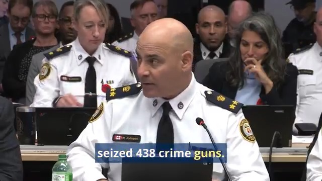 So far in 2025 compared to the same time last year: ▪️Auto thefts have decreased by over 30% ▪️Break & Enters are down by over 12% ▪️Homicides are down by almost 54% Deputy Chief Johnson shared these numbers with the Toronto Police Service Board today. Our work continues to keep Toronto safe.