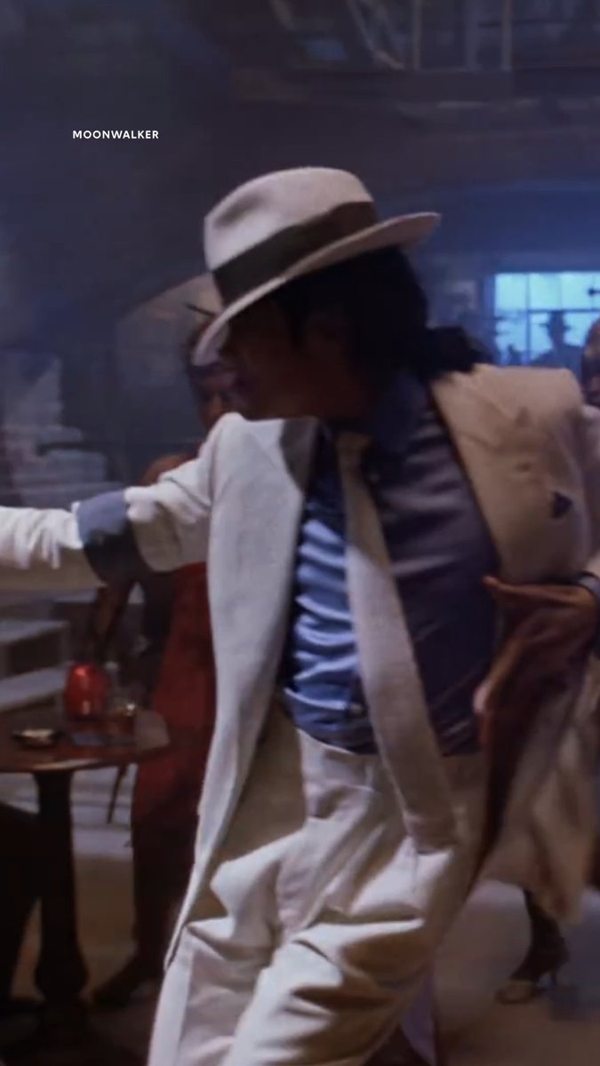 Así quiero entrar a mi próxima reunión. #MichaelJackson #Moonwalker #SmoothCriminal