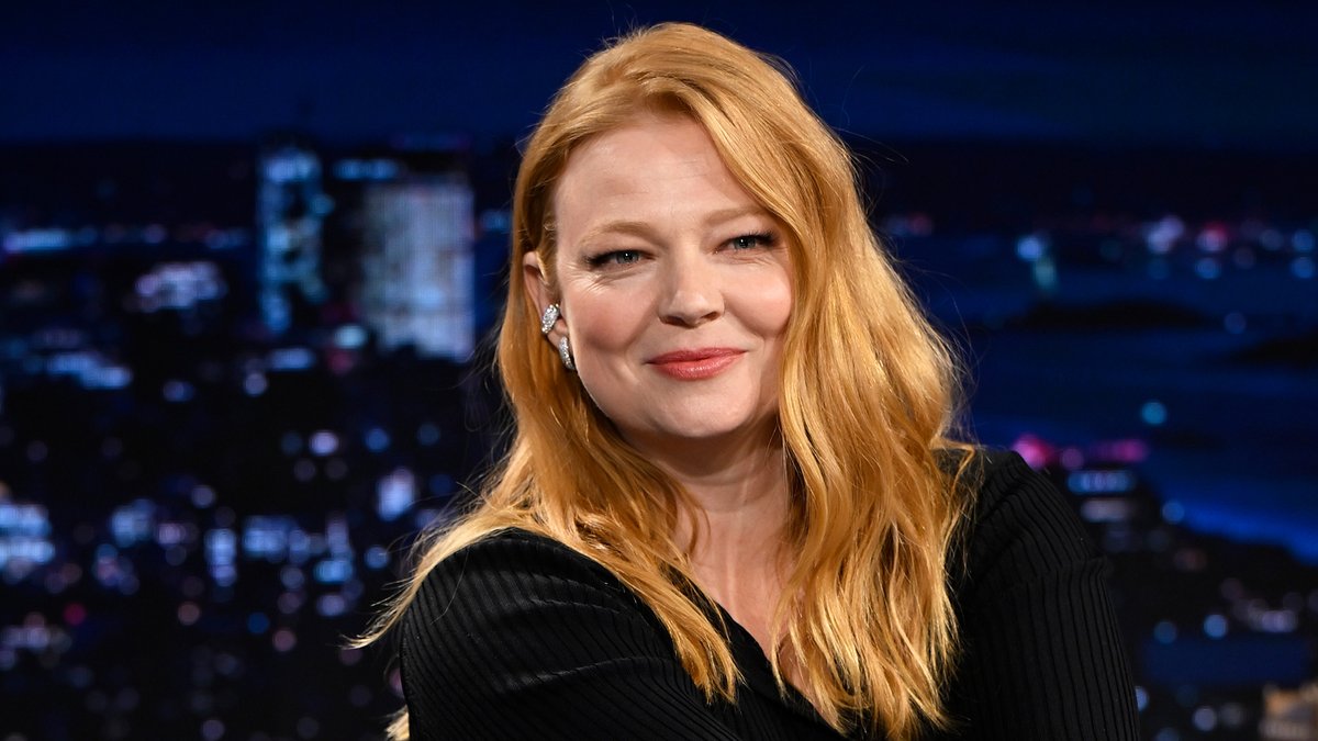 Sarah Snook teaches Jimmy how to do a Tim Tam Slam! #FallonTonight