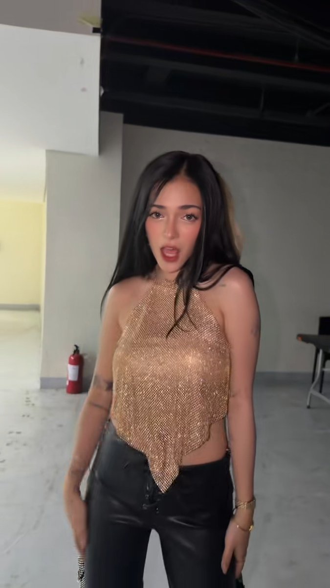 "mikla parin hanggang dulo" - Mika Salamanca 👯‍♀️ 📸: #MikaSalamanca via TikTok