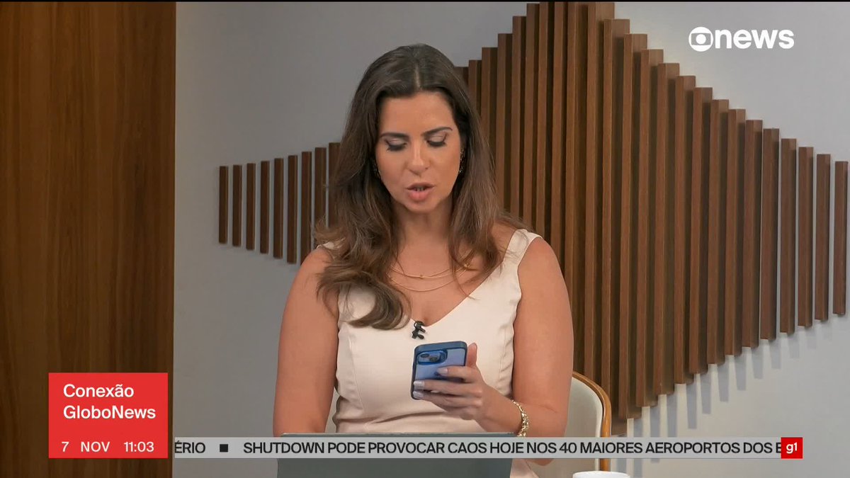 O ministro Alexandre de Moraes, do STF, votou por rejeitar o recurso apresentado pela defesa do ex-presidente Jair Bolsonaro (PL), que contestava a pena de 27 anos e três meses de prisão. Faltam os votos de outros três ministros da Primeira Turma do Supremo: Cármen Lúcia, Flávio Dino e Cristiano Zanin. O julgamento acontece no plenário virtual. #ConexãoGloboNews ➡ Assista à #GloboNews: