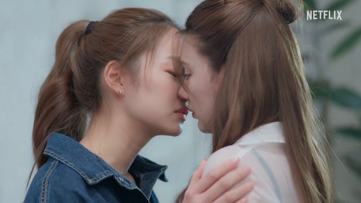 are they friends? are they lovers? no. they are worse #MySafeZone #MySafeZoneSeries #รักสุดท้ายEP3 #LenaMiu #LenaLorenaSchuett #ลีน่าลลินาชูเอ็ทท์ #MiuNatshaTaechamongkalapiwat #หมิวณัชาเตชะมวคลาภิวัฒน์