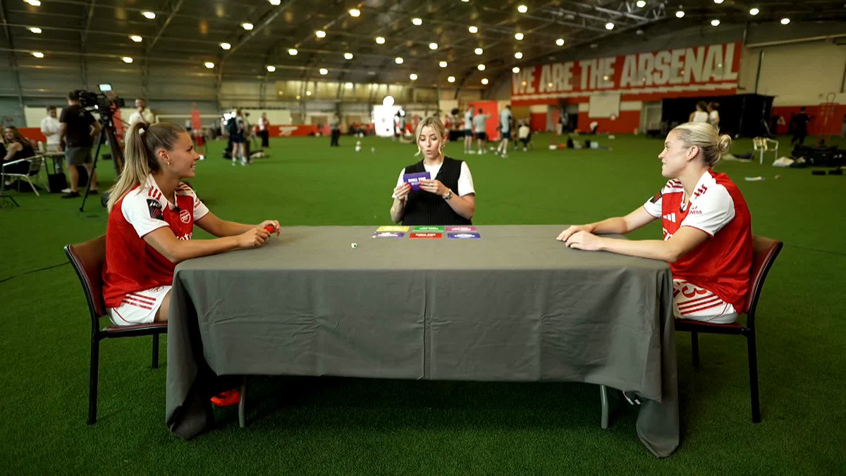 "She wouldn't have been able to say that word anyway" 😂 Alessia Russo and Victoria Pelova face off in a game of Roll the Dice! 🎲