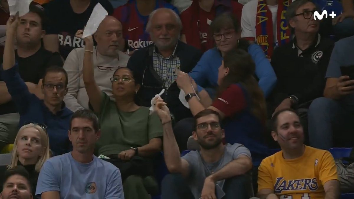 El Clásico termina con pañolada en el Palau tras la victoria del Real Madrid. #EuroLeague