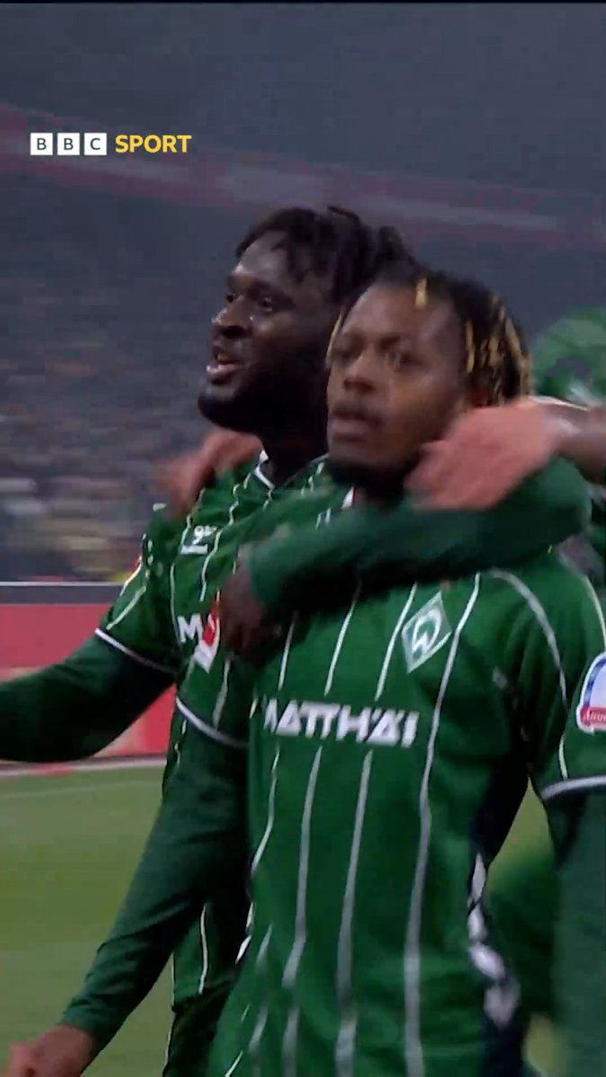 Mishit overhead kick ❌ Great assist ✅ We're sure Werder Bremen's Victor Boniface meant this all along! 😉