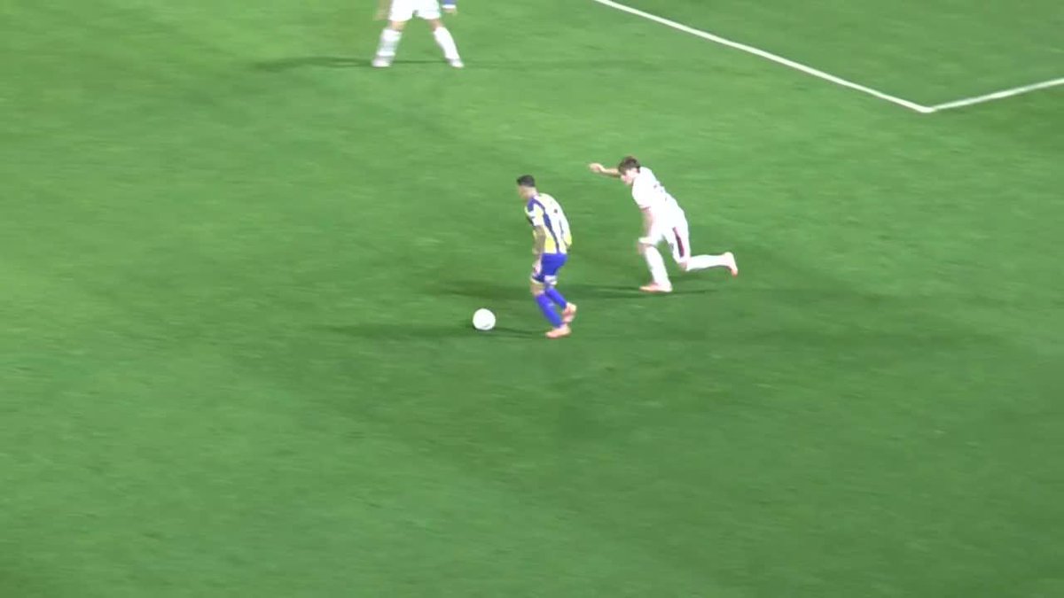 DE ACÁ PARA ALLÁ: ¡Fideo Di María volvió loca a la defensa de San Lorenzo en el Gigante de Arroyito!