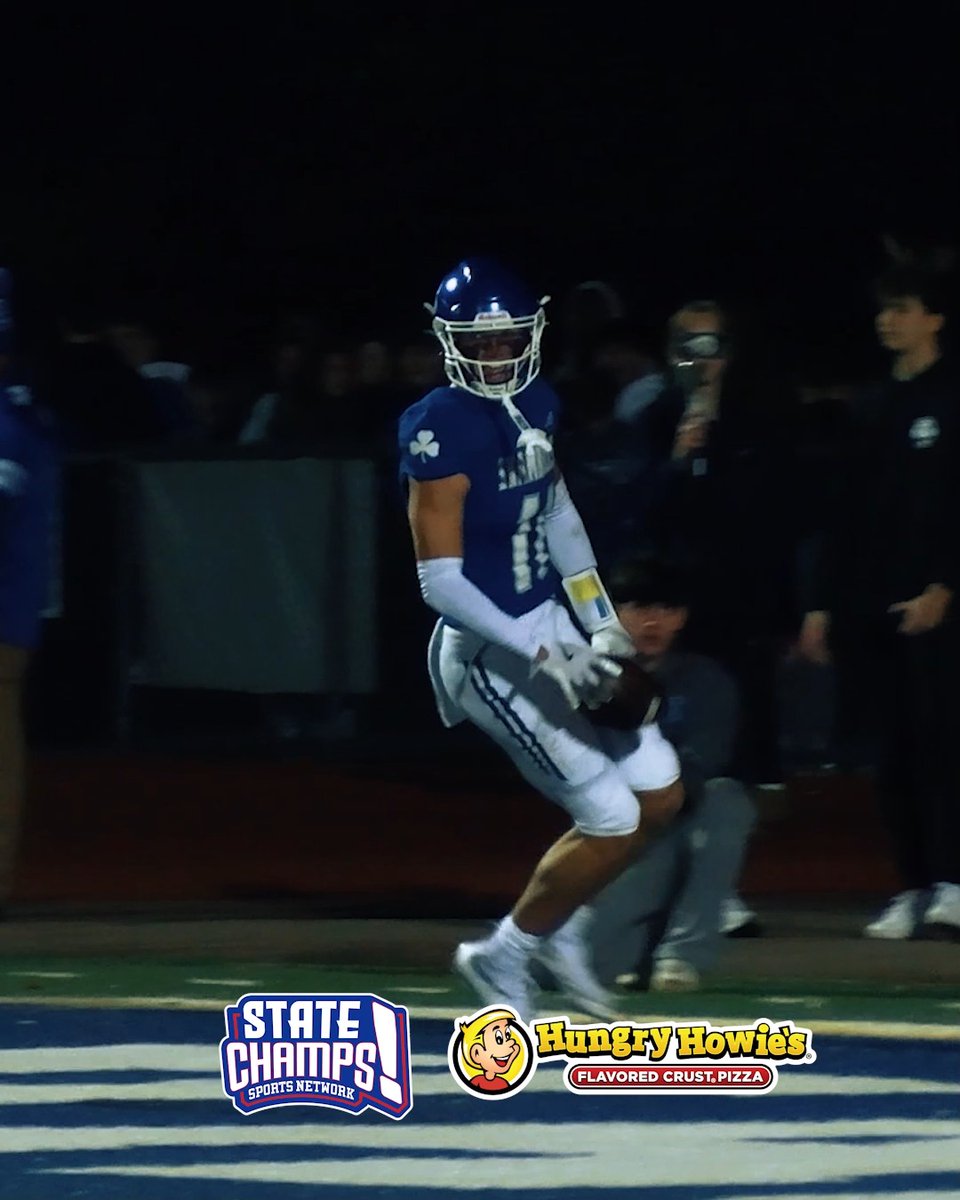 THE GASH BROTHERS SHOW. Detroit Catholic Central keeps it rolling — Junior Gideon Gash takes it to the house, and big brother Samson follows with his second touchdown grab of the night. Shamrocks cruising 42-0 over Brighton at the half in the Division 1 District Final. Delivered by Hungry Howie's 🍕 Detroit Catholic Central Football | Aaron Babicz '93 | Gideon Gash 4⭐️ CB | Samson Gash 4⭐️WR