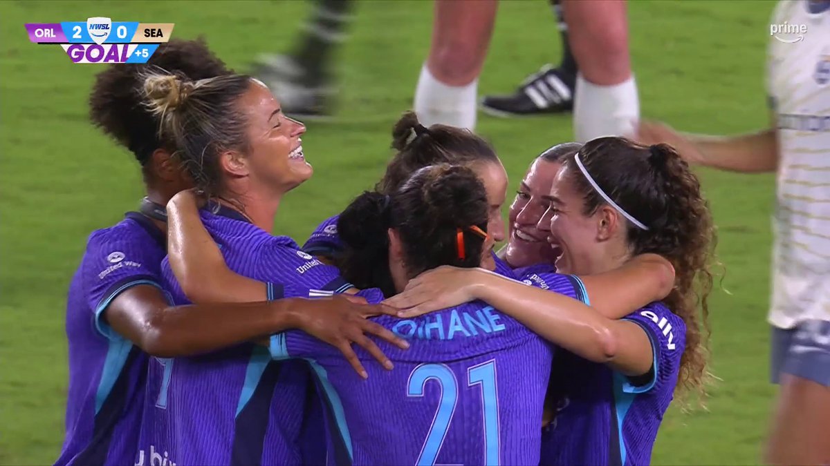After Marta's incredible run, Luana delivers the PK 💜