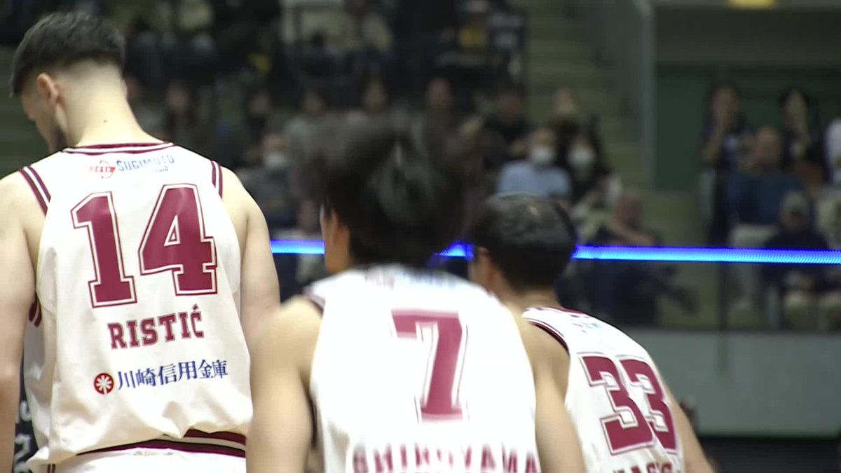 試合開始すぐ 長谷川技がボールを奪い先制点。 11/8(土) A千葉 vs 川崎 バスケットLIVE でライブ配信中📱