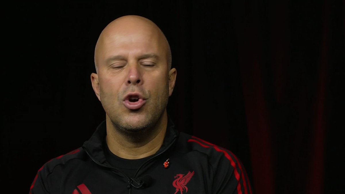 🗣️ "It's become more and more time-wasting. It's become more things I don't like about the game." Liverpool manager Arne Slot discusses the different tactics used in the Premier League this season 📋