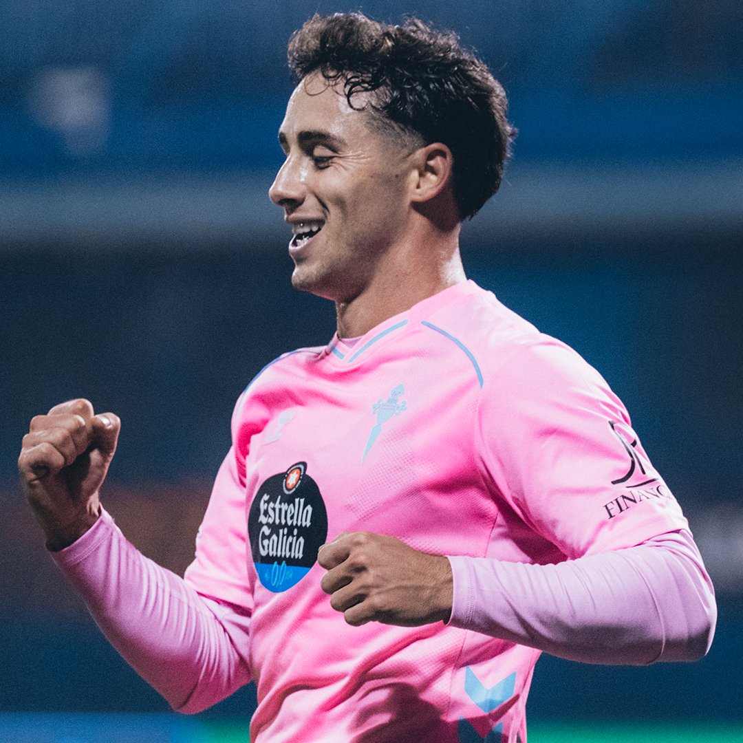 Hace dos días jugaba en Preferente Gallega. Debutó como goleador en Primera con un doblete. Debutó como goleador en Europa con un doblete. Que alguien se atreva a decirte que no puedes alcanzar tus sueños, que le estampas a Pablo Durán en los morros.