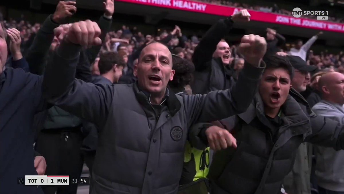 Bryan Mbeumo connects with Amad’s cross and fires Man United in front 🔥 📺 TNT Sports & discovery+ UK