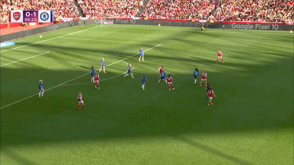 ALESSIA RUSSO! ARSENAL WOMEN HAVE THEIR EQUALISER AGAINST CHELSEA. 😤 🎥 Sky Sports WSL