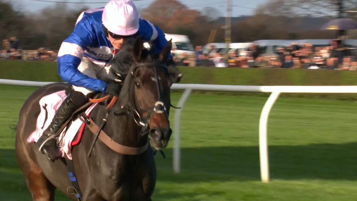 "He's just won a £75k chase but he doesn't feel like a chaser." 😅 Harry Cobden on Blueking d'Oroux's performance #ITVRacing | Harry Cobden | Paul Nicholls OBE