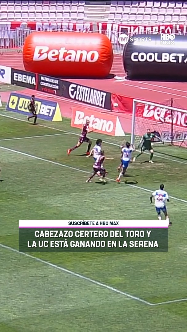 ⚪🔵💪 ¡Quién más que tú, Fernando Matías! El Toro Zampedri conectó un cabezazo impecable en este #MatchdaySábado, para adelantar a #LosCruzados ante La Serena, y dar un paso al frente en la lucha por el Chile 2. ¡Disfruta la #LigaDePrimera! Suscríbete a #TNTSportsenHBOMax 📱