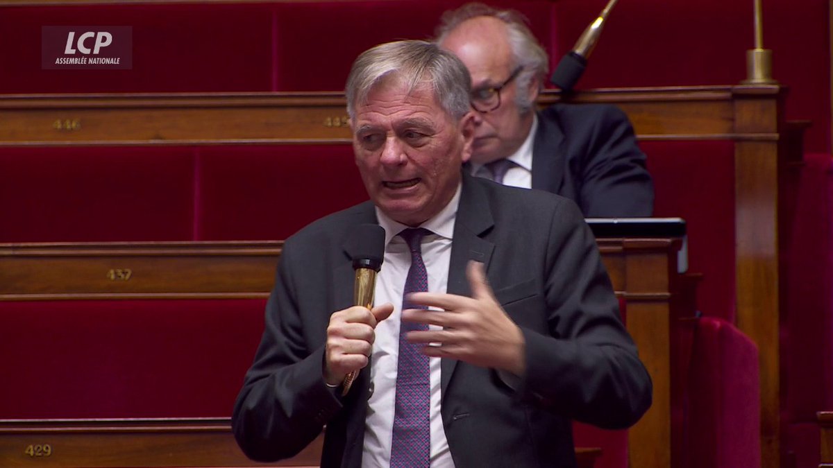 Franchises médicales : "Je pense que les Français peuvent être responsables et participer à leur santé, je ne pense pas que la santé doit être gratuite", affirme Cyrille IsaacSibille (Les Démocrates). #DirectAN #PLFSS2026