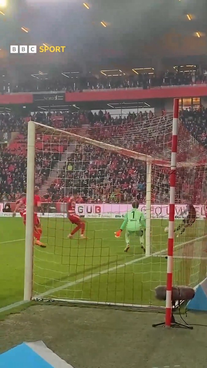 Meanwhile... In the world of Luis Diaz! 🤩